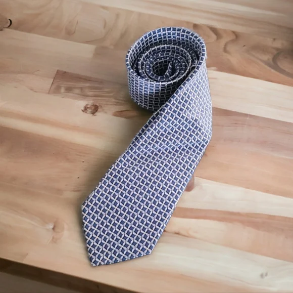 VINTAGE VALENTINO Silk Tie Chainlink Mens Suit Retro Abstract Luxury Collectible - Picture 4 of 16